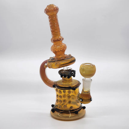 Honey Bee Dab Rig Water Pipe.